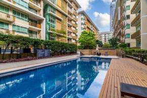 City Center 1 bedroom Fast WiFi Pool Checkin 24h